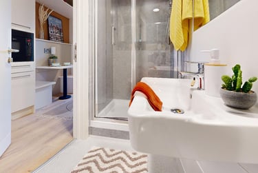 Bronze 2 Bed Apt Plus at iQ Paris Gardens, 6 Paris Garden, Southwark, London, SE18DJ - Image 2